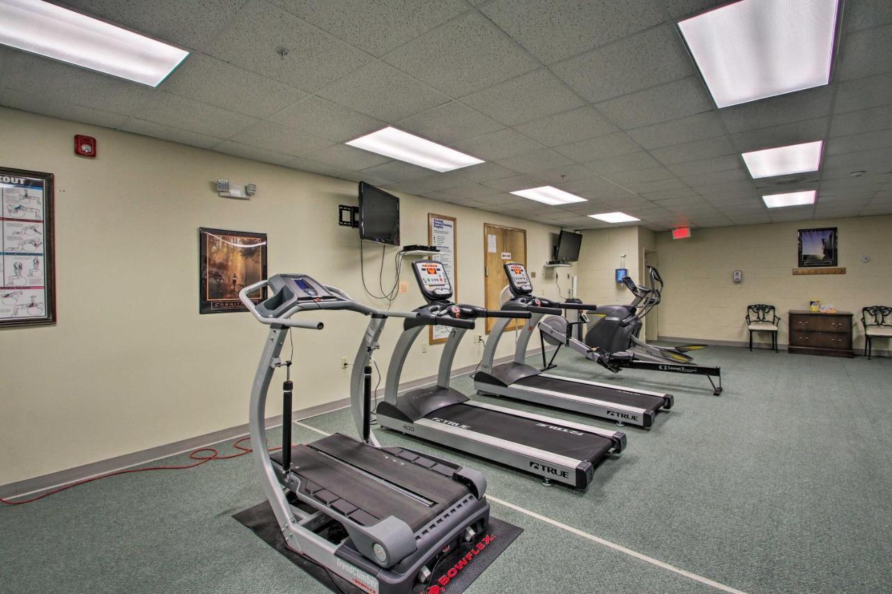 Lincoln Condo With Views, Pool, Hot Tub And Balcony! Exterior photo